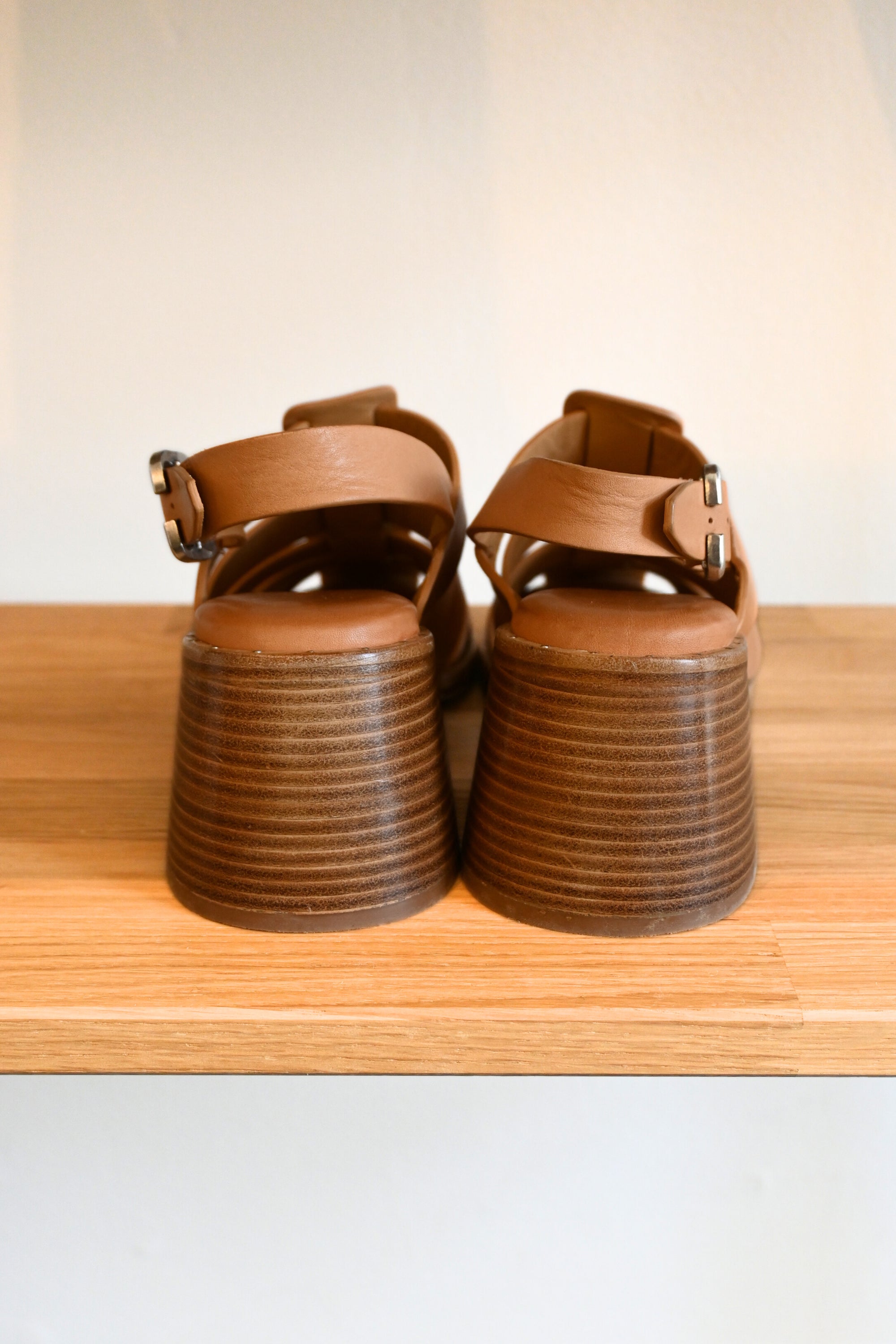 FREDA SALVADOR Fisherman Heel