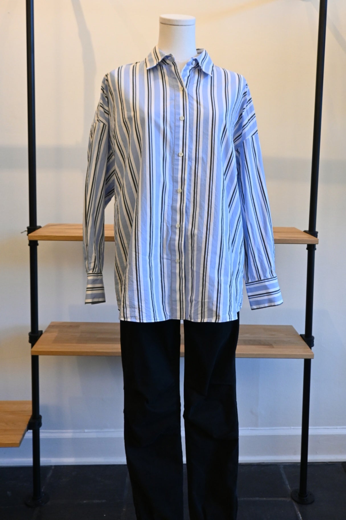 Favorite Daughter Button-up